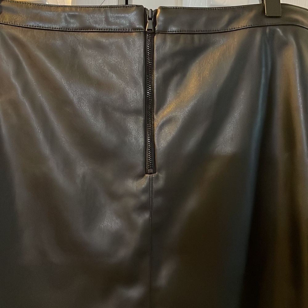Leather skirt